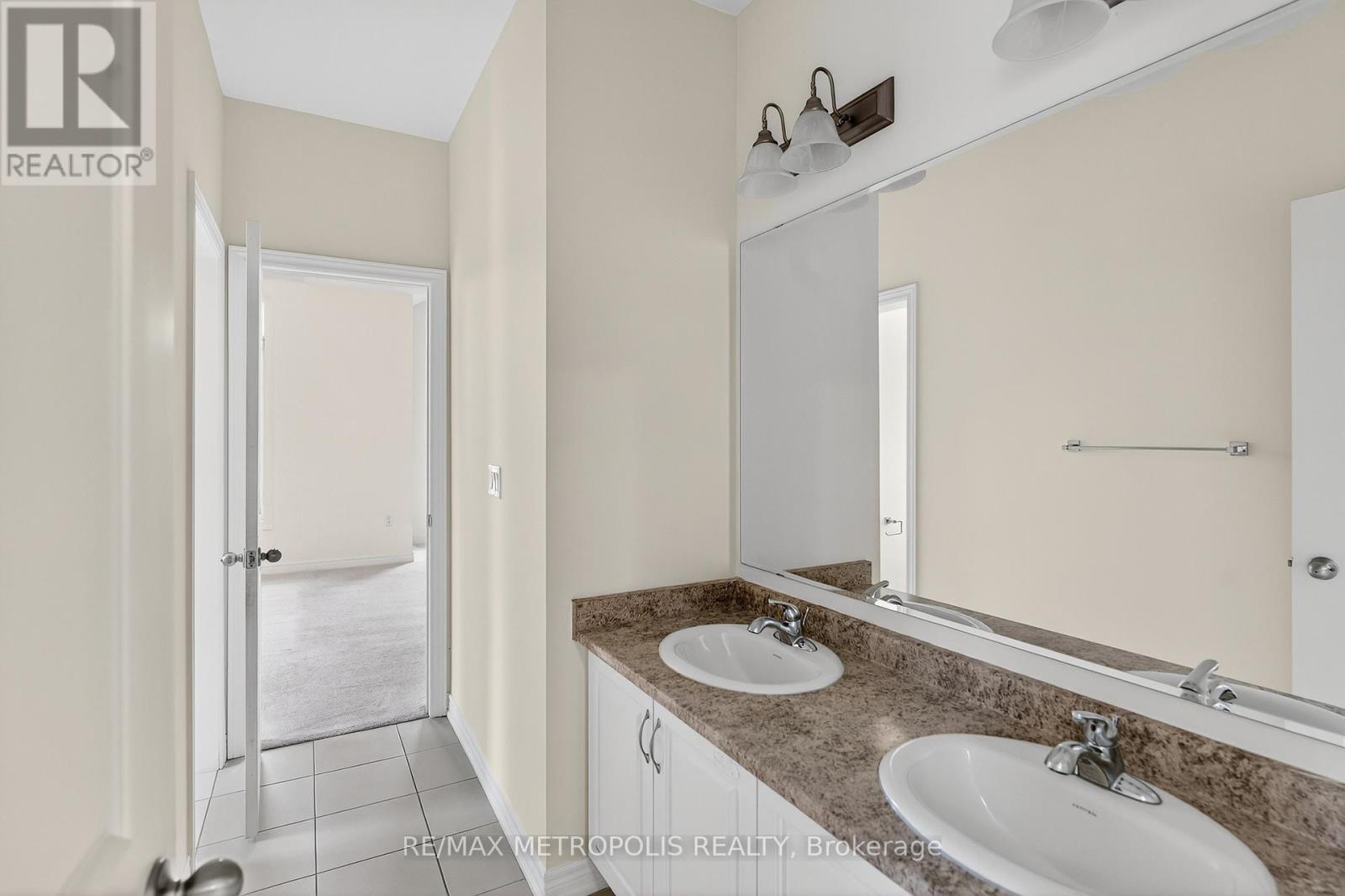 Upper - 31 Elverton Crescent, Brampton, Ontario  L7A 4Z4 - Photo 19 - W12471899
