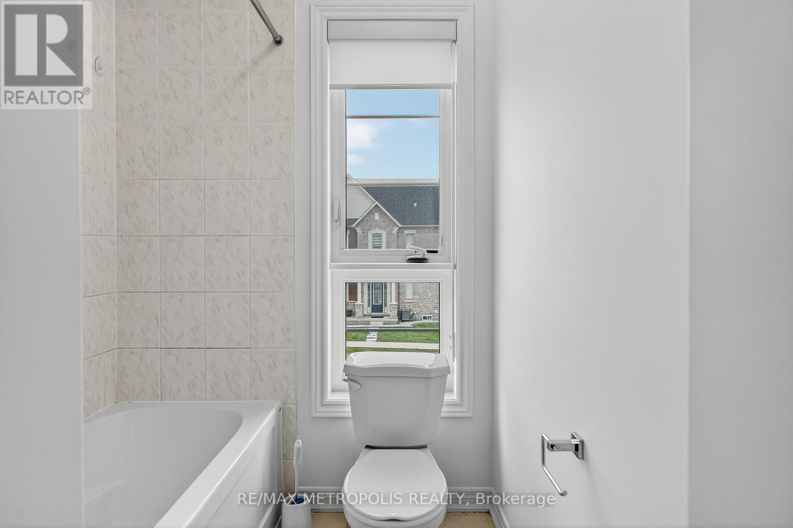 Upper - 31 Elverton Crescent, Brampton, Ontario  L7A 4Z4 - Photo 20 - W12471899