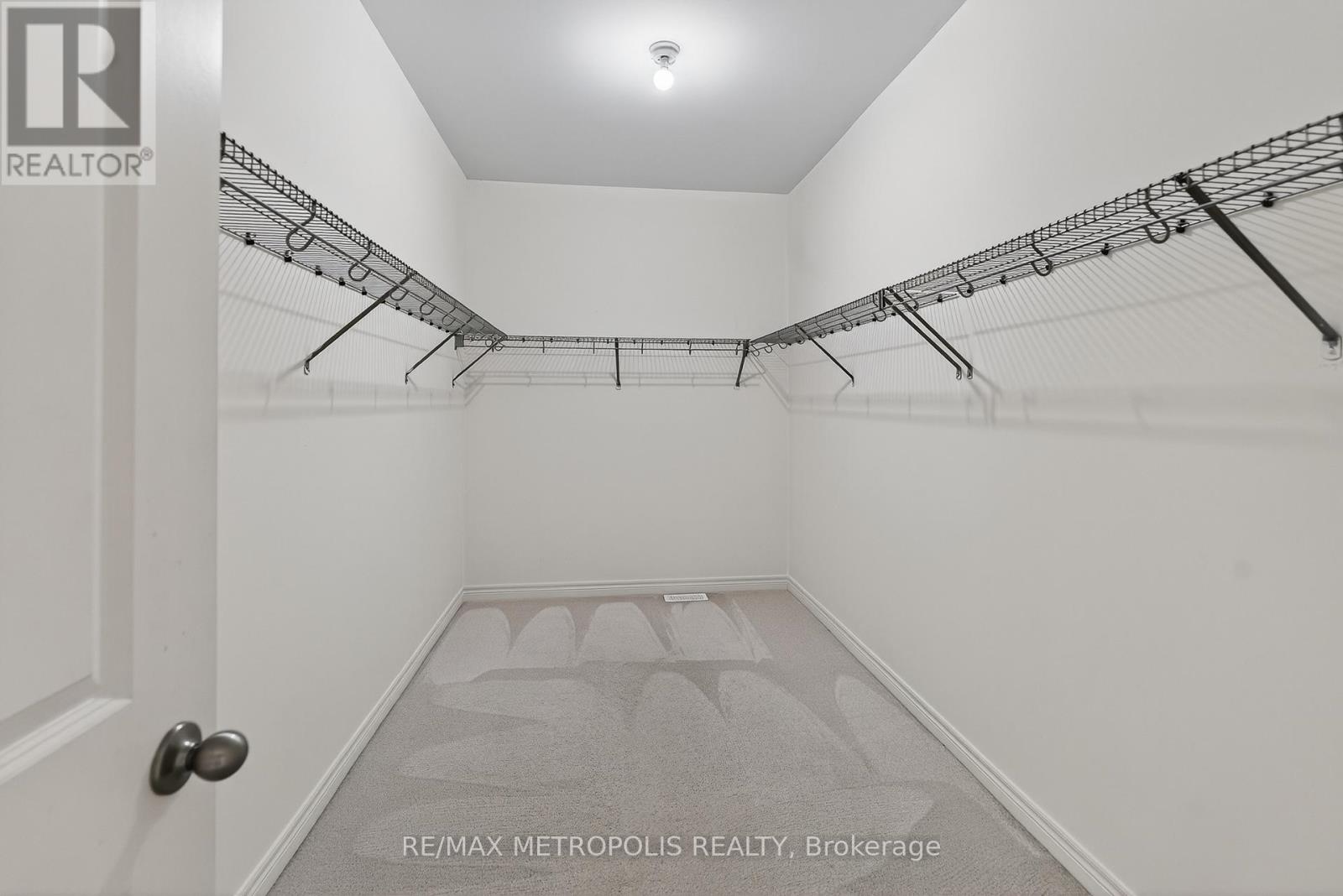 Upper - 31 Elverton Crescent, Brampton, Ontario  L7A 4Z4 - Photo 25 - W12471899