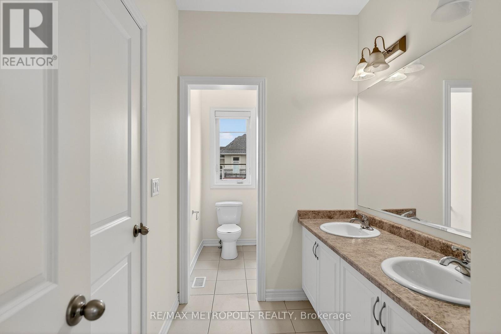 Upper - 31 Elverton Crescent, Brampton, Ontario  L7A 4Z4 - Photo 24 - W12471899