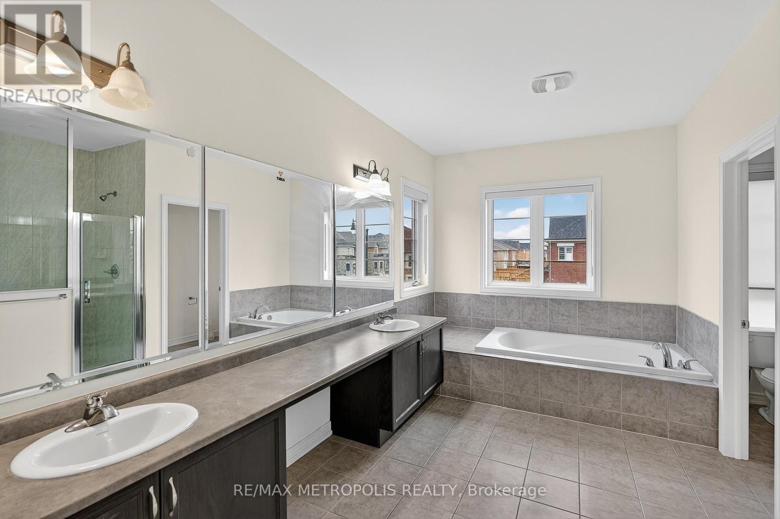 Upper - 31 Elverton Crescent, Brampton, Ontario  L7A 4Z4 - Photo 28 - W12471899