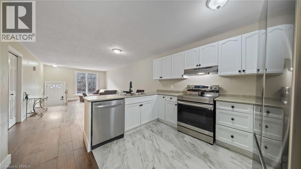 124 Marlborough Street, Brantford, Ontario  N3S 7Y2 - Photo 13 - 40772384