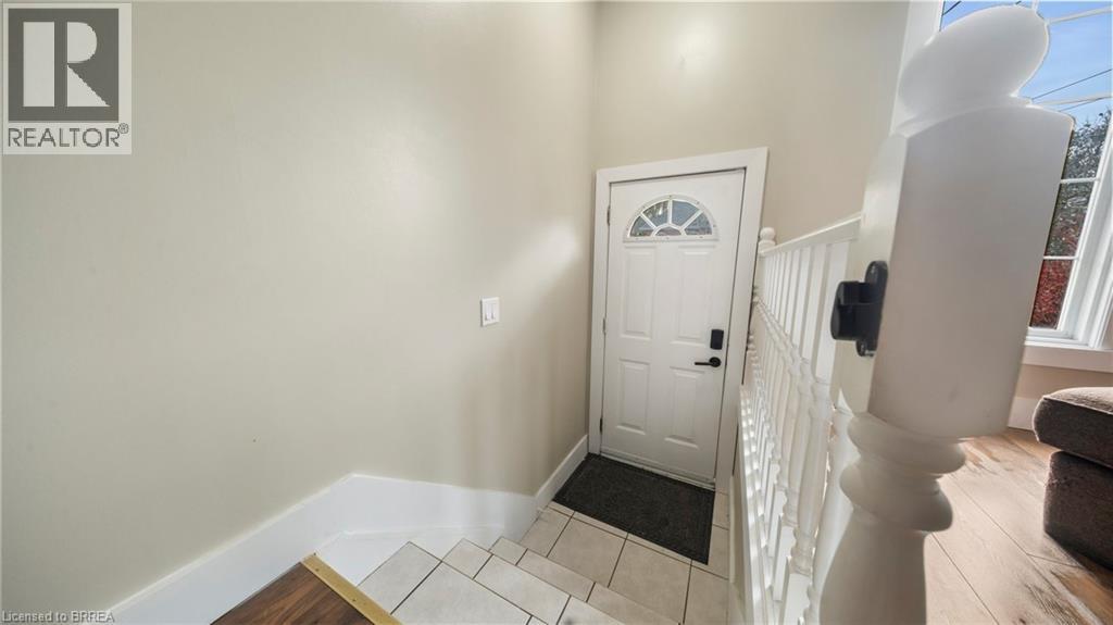 124 Marlborough Street, Brantford, Ontario  N3S 7Y2 - Photo 5 - 40772384