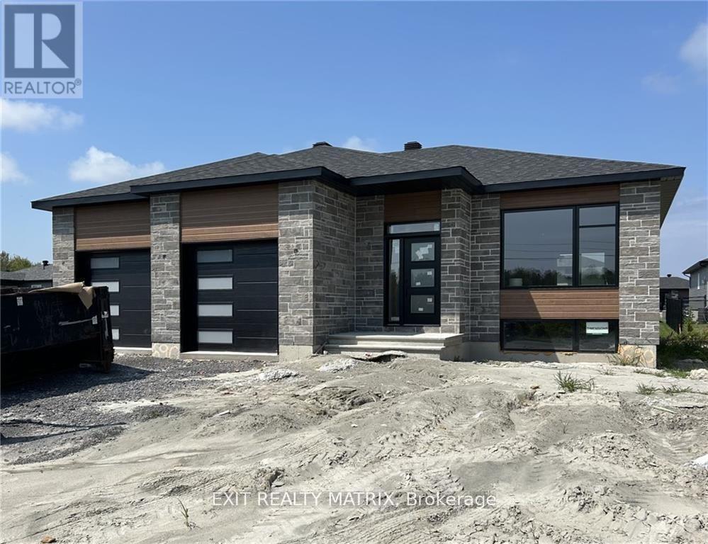 A - 650 West Street, Hawkesbury, Ontario  K6A 3X1 - Photo 1 - X12577778