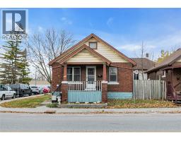 1394 COLLEGE, Windsor, Ontario