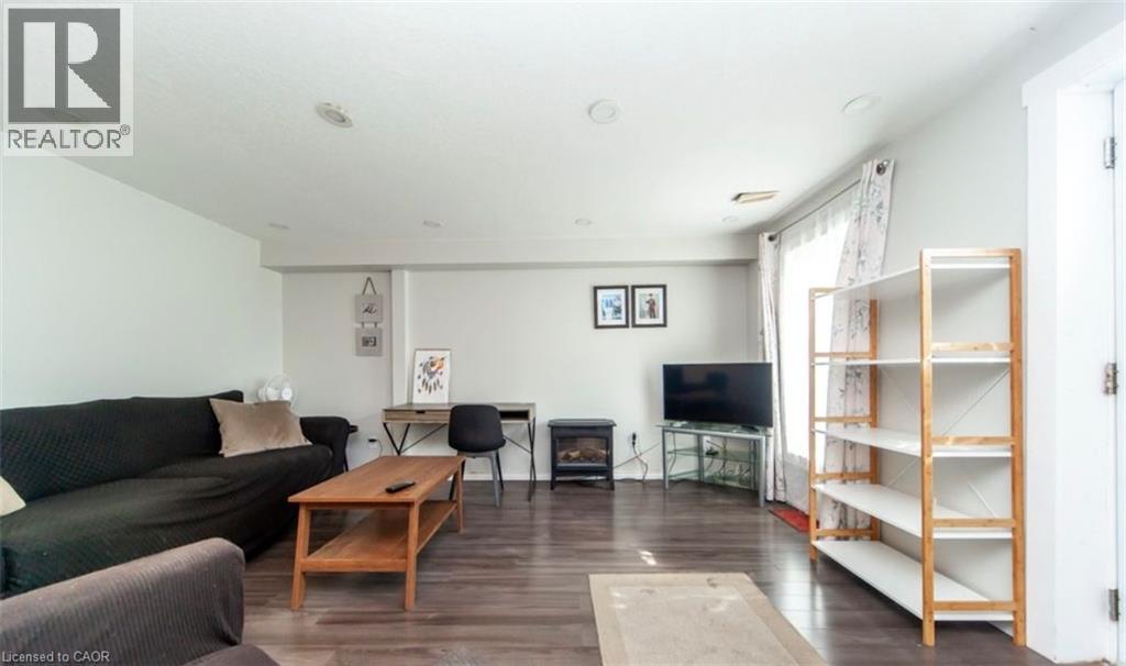 13 Robins Avenue, Hamilton, Ontario  L8H 4M5 - Photo 3 - 40790554