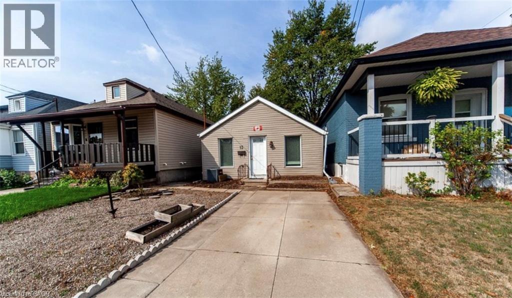 13 Robins Avenue, Hamilton, Ontario  L8H 4M5 - Photo 1 - 40790554