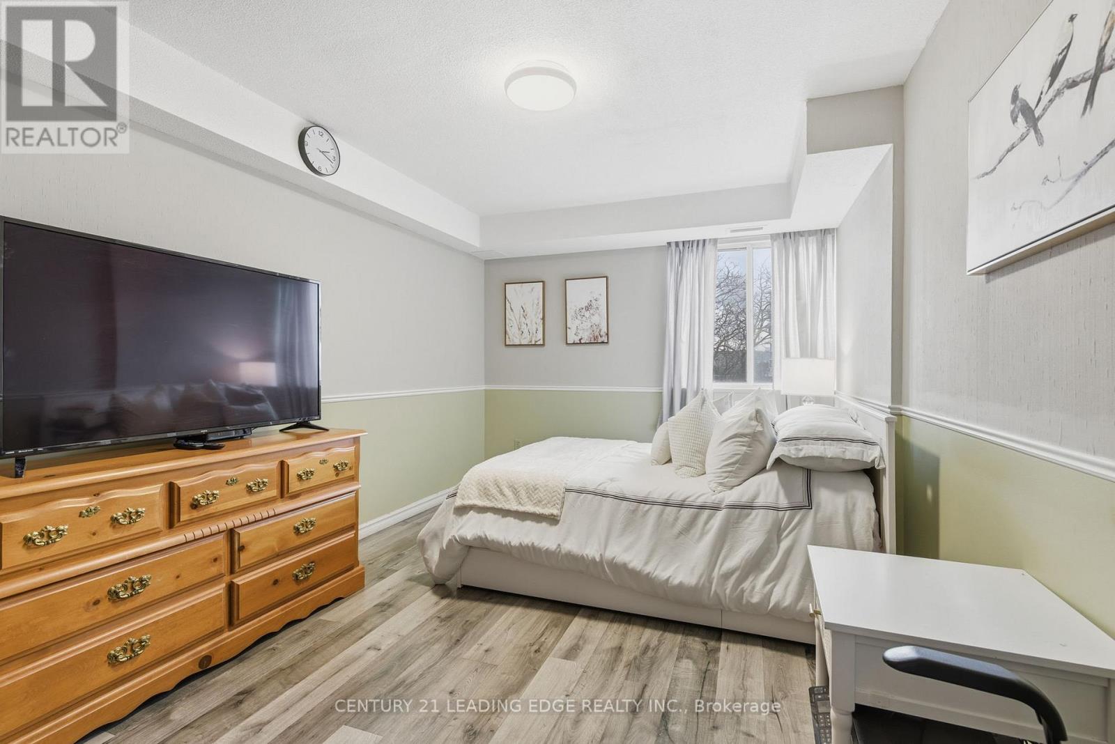 407 - 301 Frances Avenue, Hamilton, Ontario  L8E 3W6 - Photo 13 - X12573122