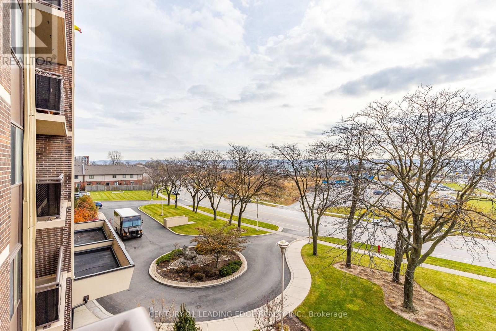 407 - 301 Frances Avenue, Hamilton, Ontario  L8E 3W6 - Photo 18 - X12573122