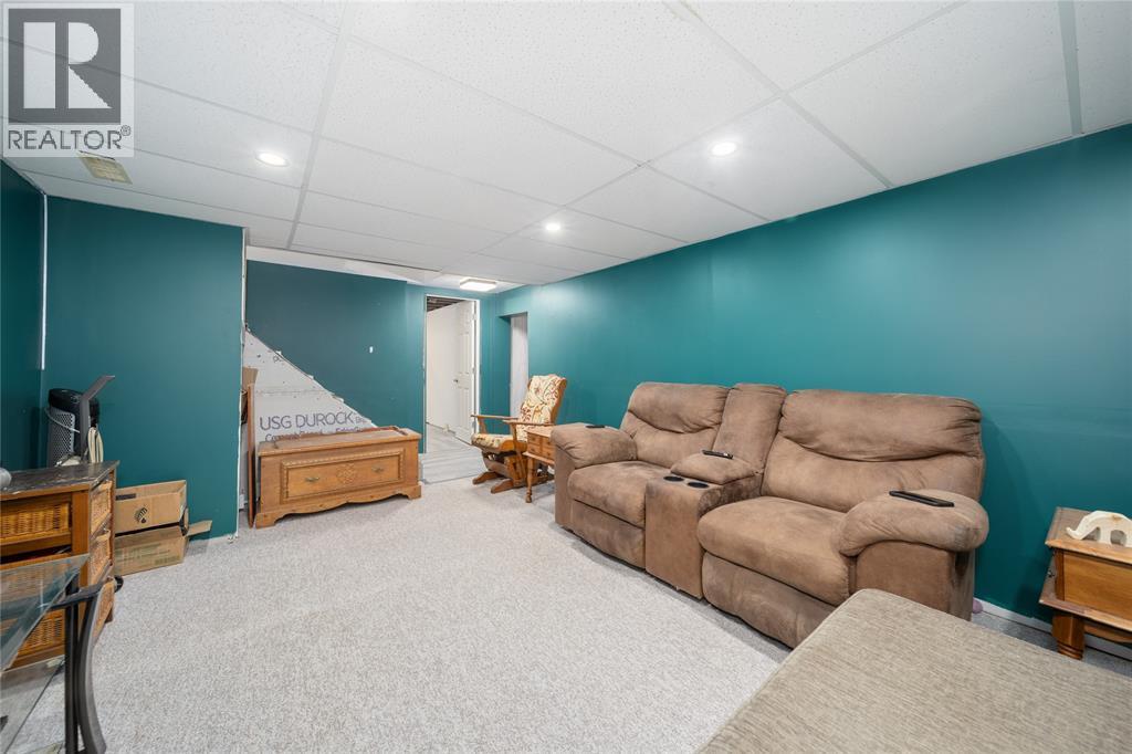 19 Broadway Street, Lambton Shores, Ontario  N0N 1J0 - Photo 15 - 25030618