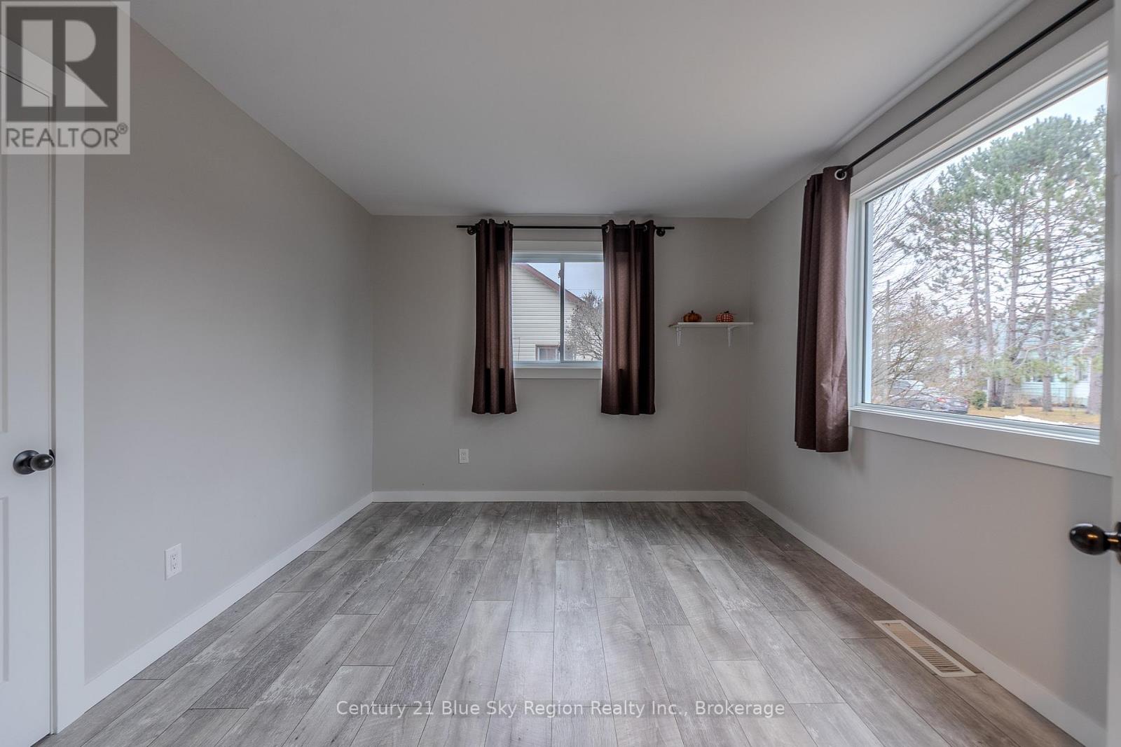 320 Hutcheson Avenue, North Bay, Ontario  P1B 6Z2 - Photo 19 - X12577880