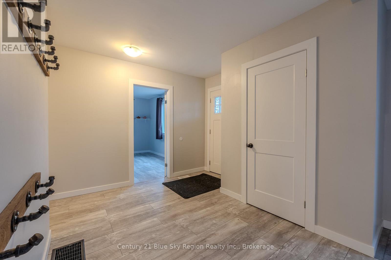 320 Hutcheson Avenue, North Bay, Ontario  P1B 6Z2 - Photo 6 - X12577880