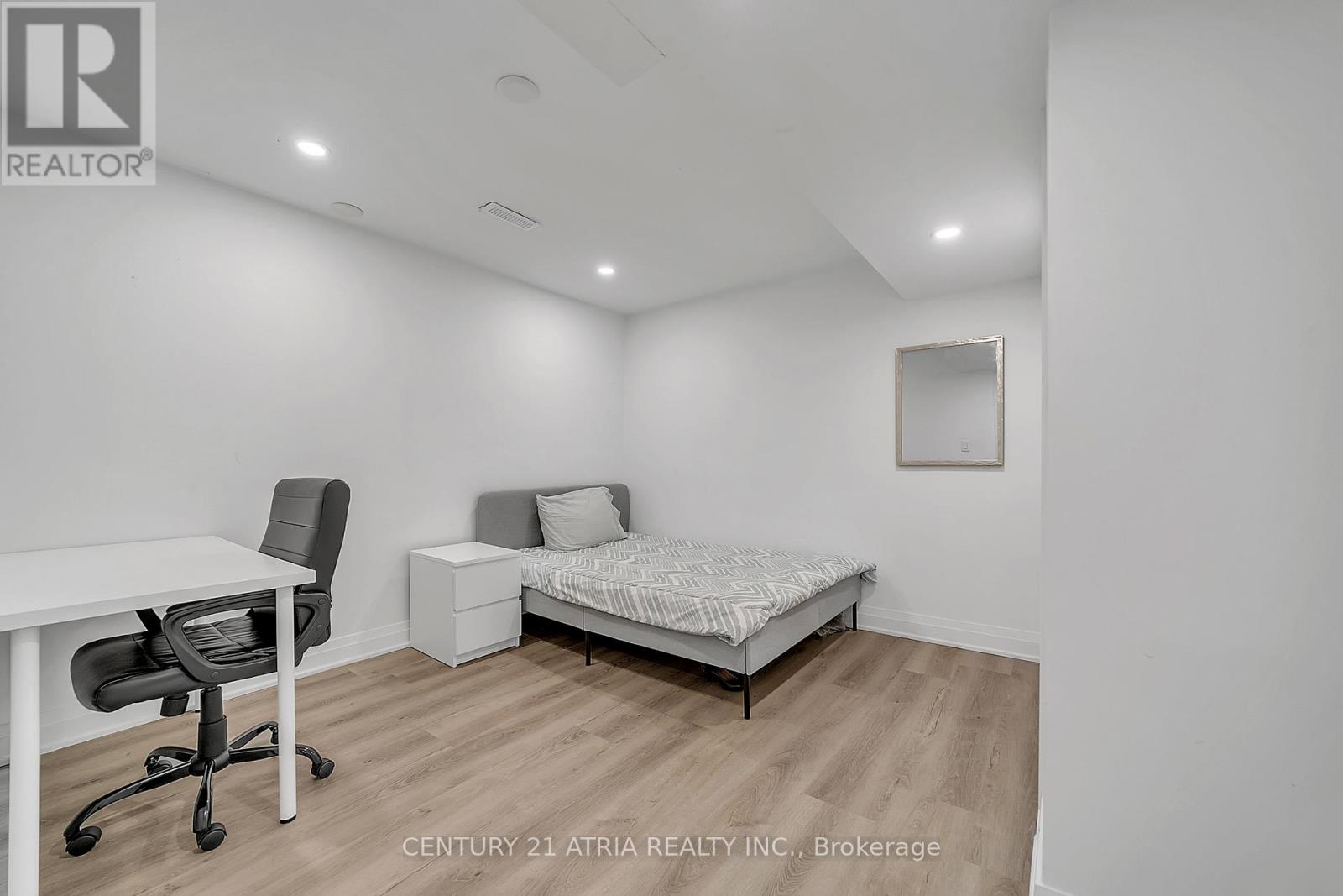 65 Worthington Avenue, Richmond Hill, Ontario  L4E 2S6 - Photo 38 - N12577732