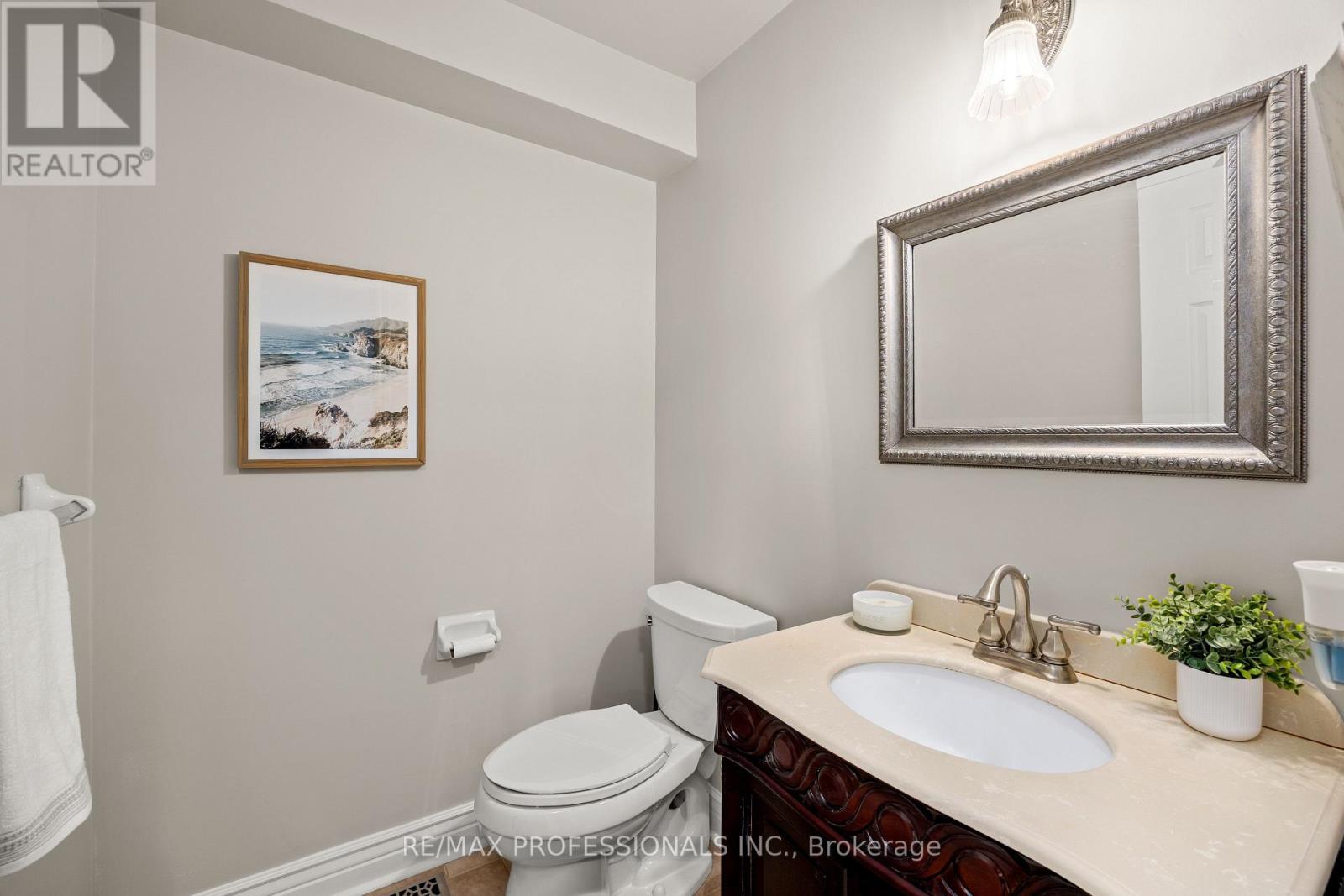 152 Ashton Drive, Vaughan, Ontario  L6A 2T8 - Photo 22 - N12577756