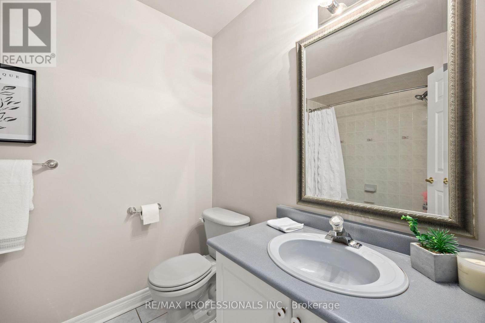 152 Ashton Drive, Vaughan, Ontario  L6A 2T8 - Photo 29 - N12577756