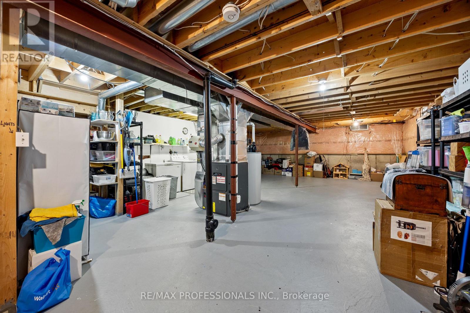 152 Ashton Drive, Vaughan, Ontario  L6A 2T8 - Photo 33 - N12577756