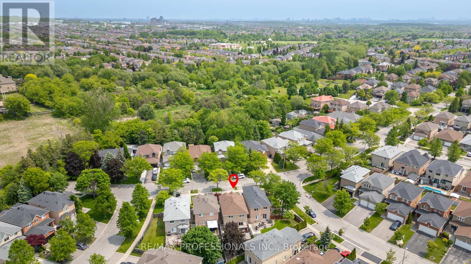 152 Ashton Drive, Vaughan, Ontario  L6A 2T8 - Photo 48 - N12577756