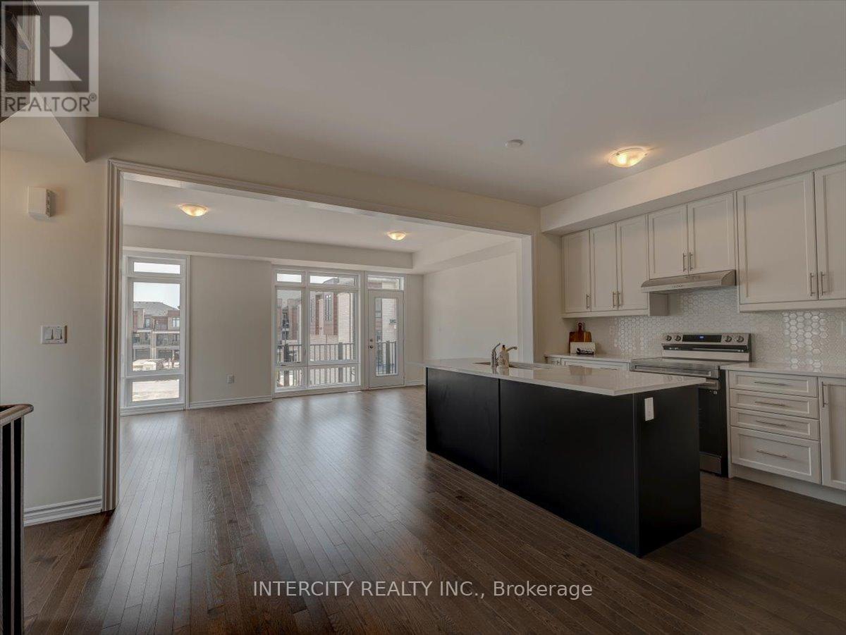 22 Griffith Street, Aurora, Ontario  L4G 7B6 - Photo 10 - N12577760