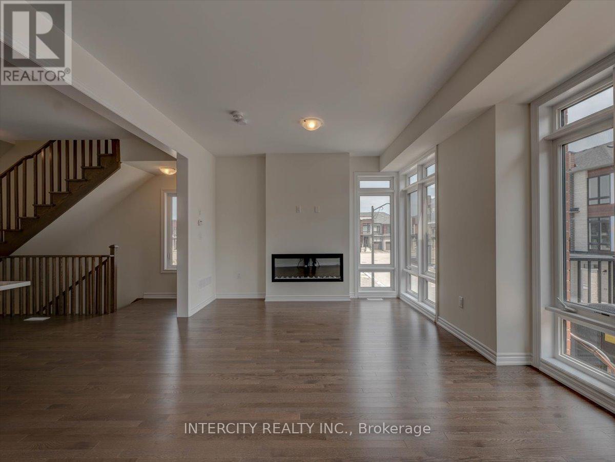 22 Griffith Street, Aurora, Ontario  L4G 7B6 - Photo 14 - N12577760