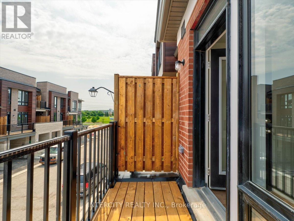 22 Griffith Street, Aurora, Ontario  L4G 7B6 - Photo 15 - N12577760