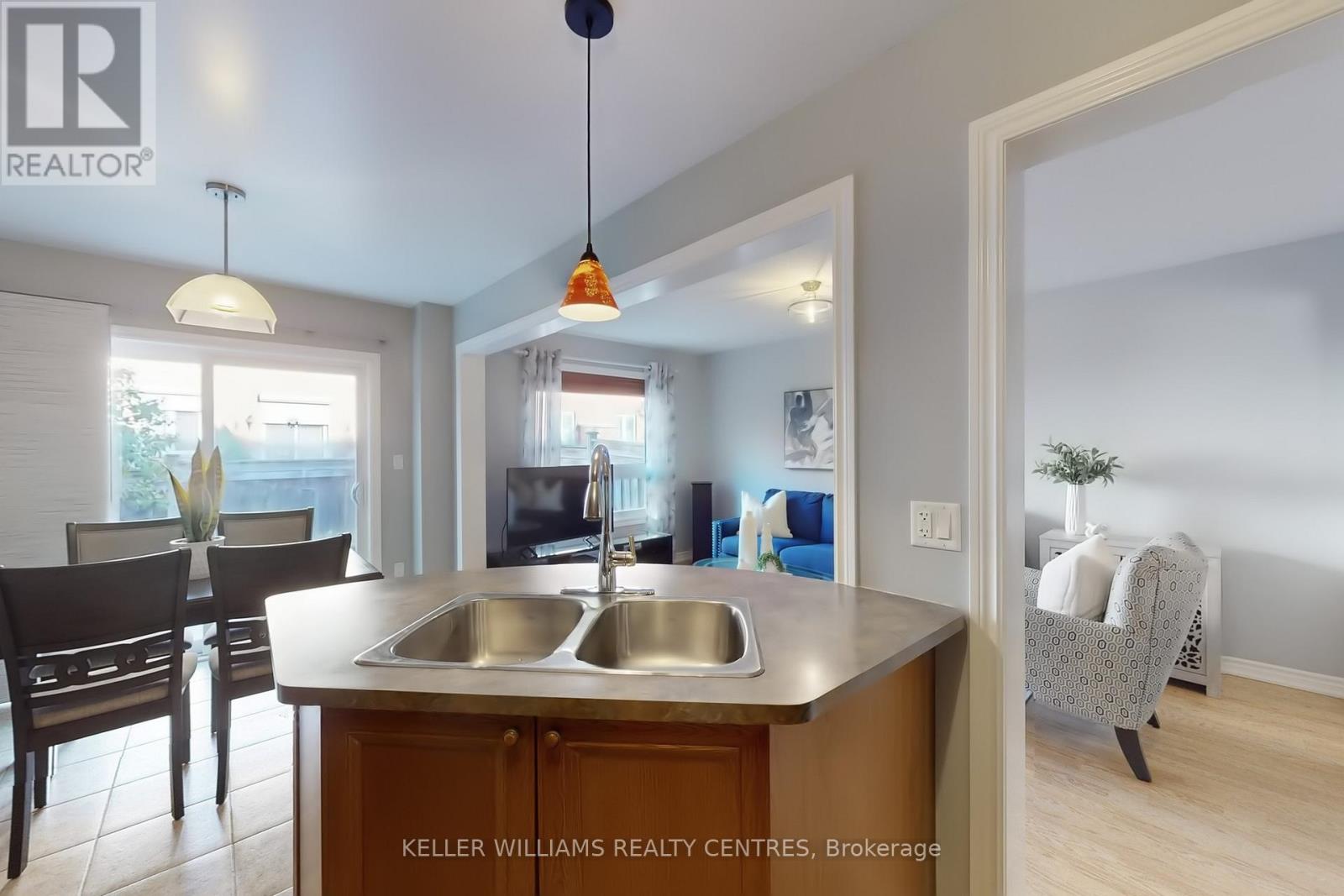 93 Barr Crescent, Aurora, Ontario  L4G 0C2 - Photo 16 - N12577784