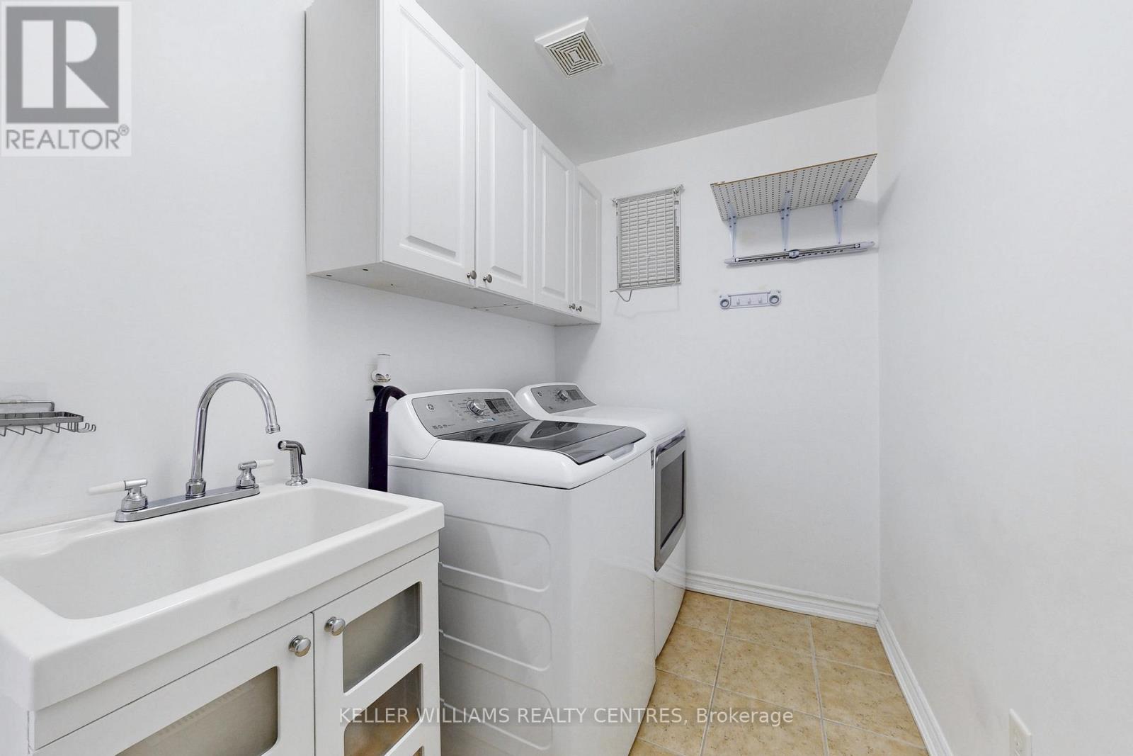 93 Barr Crescent, Aurora, Ontario  L4G 0C2 - Photo 21 - N12577784