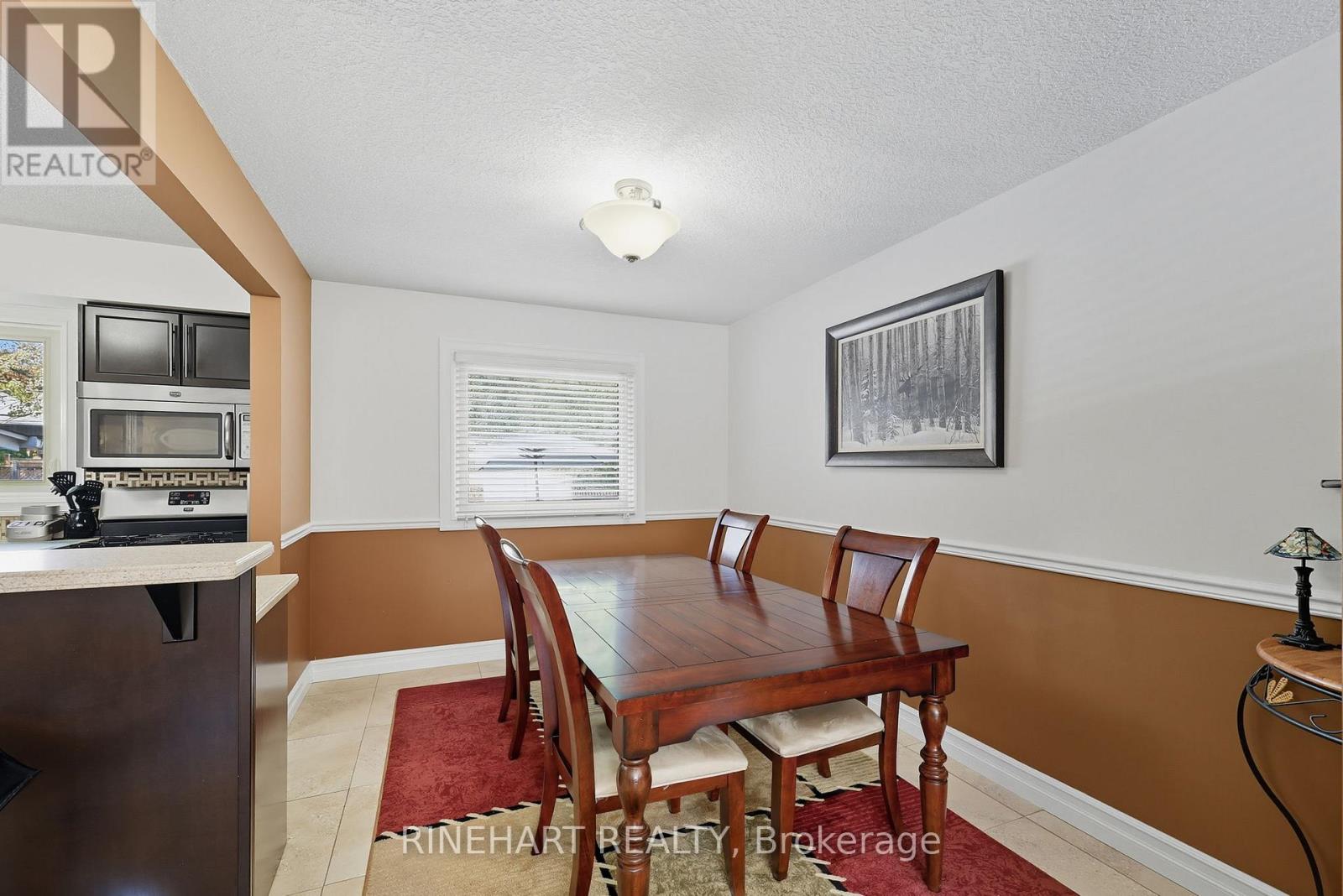 10 Alayne Crescent, London South, Ontario  N6E 2A3 - Photo 13 - X12435611