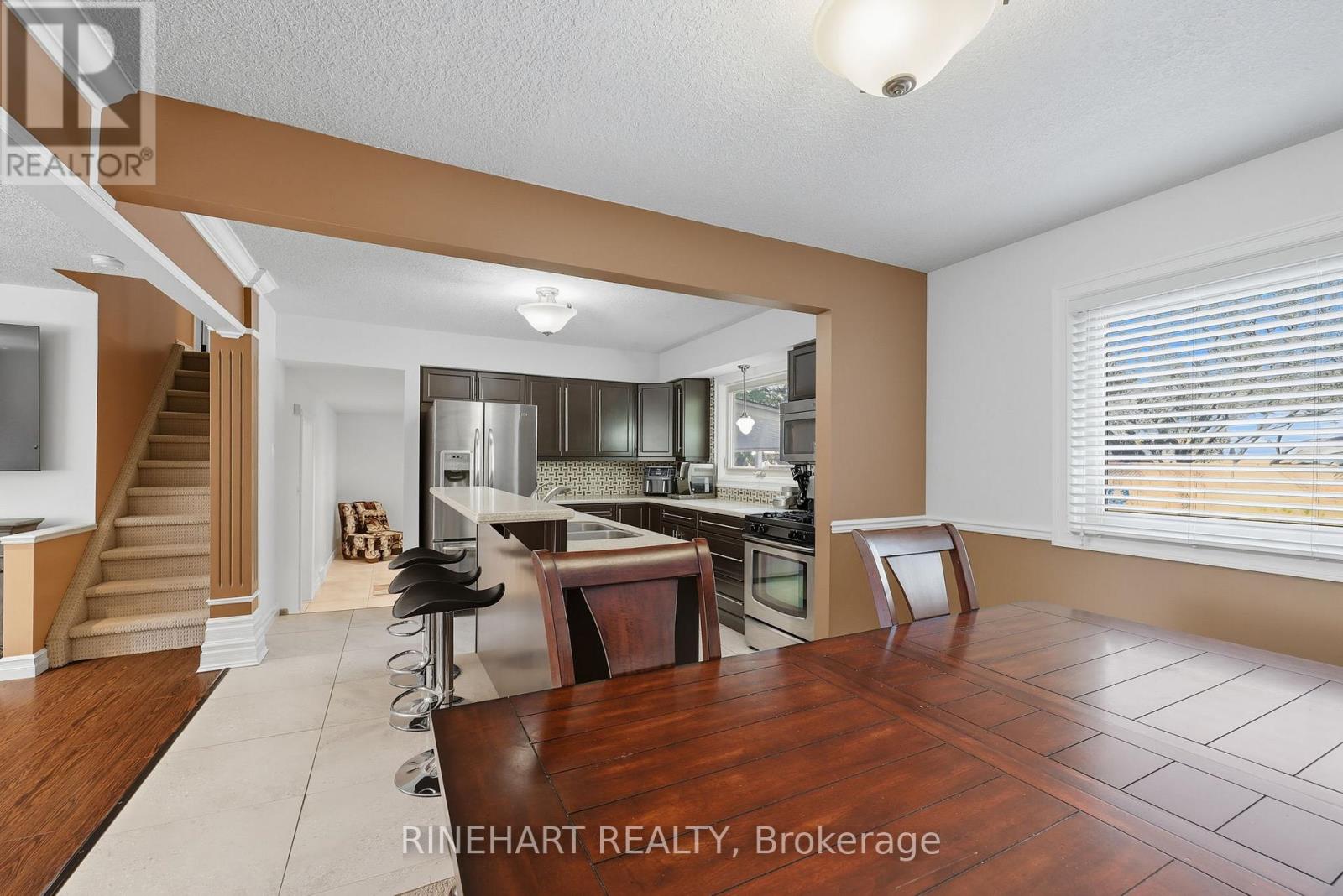 10 Alayne Crescent, London South, Ontario  N6E 2A3 - Photo 14 - X12435611