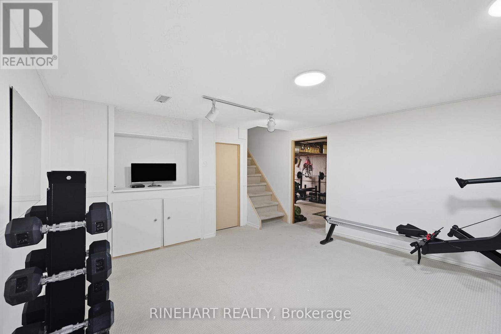 10 Alayne Crescent, London South, Ontario  N6E 2A3 - Photo 32 - X12435611