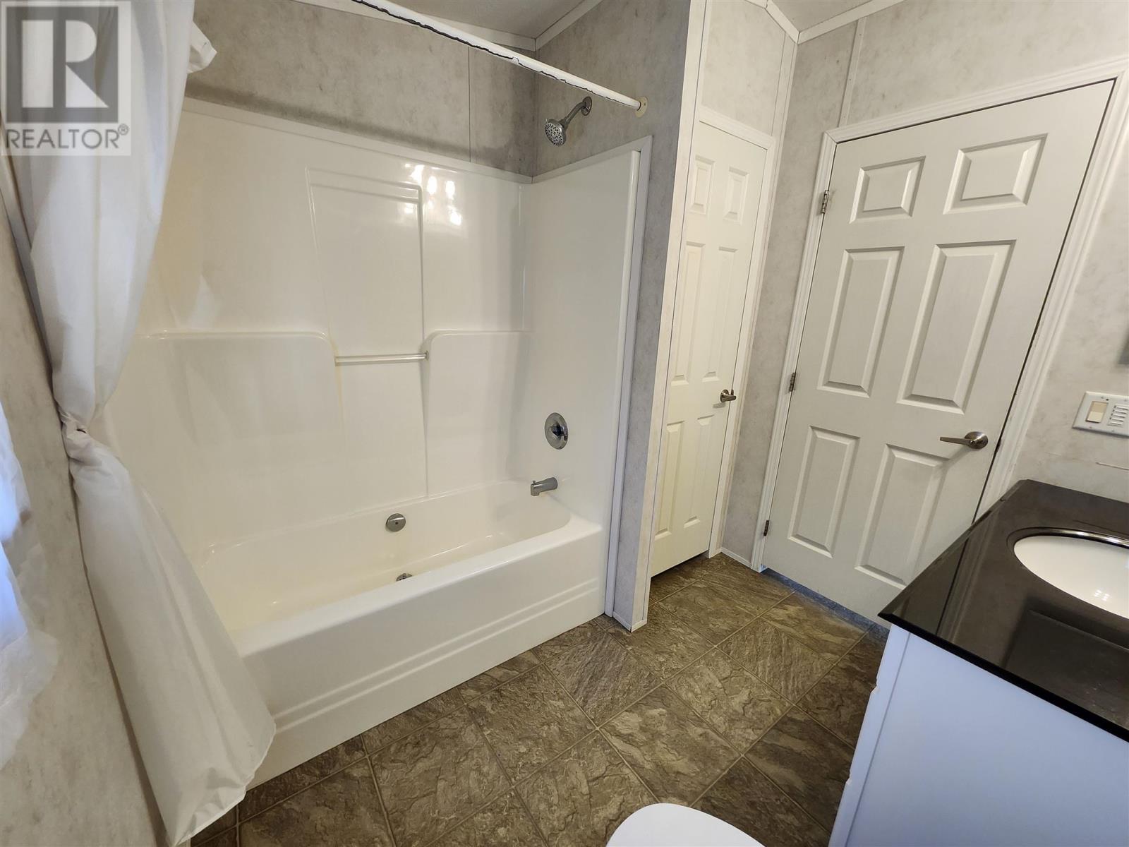 51 Westhill Rd, Elliot Lake, Ontario  P5A 1A4 - Photo 15 - SM253313