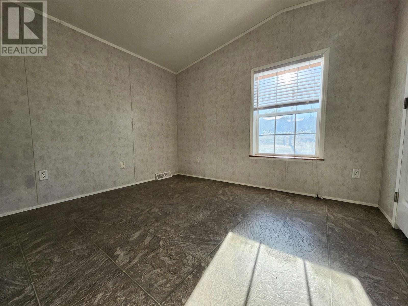 51 Westhill Rd, Elliot Lake, Ontario  P5A 1A4 - Photo 18 - SM253313