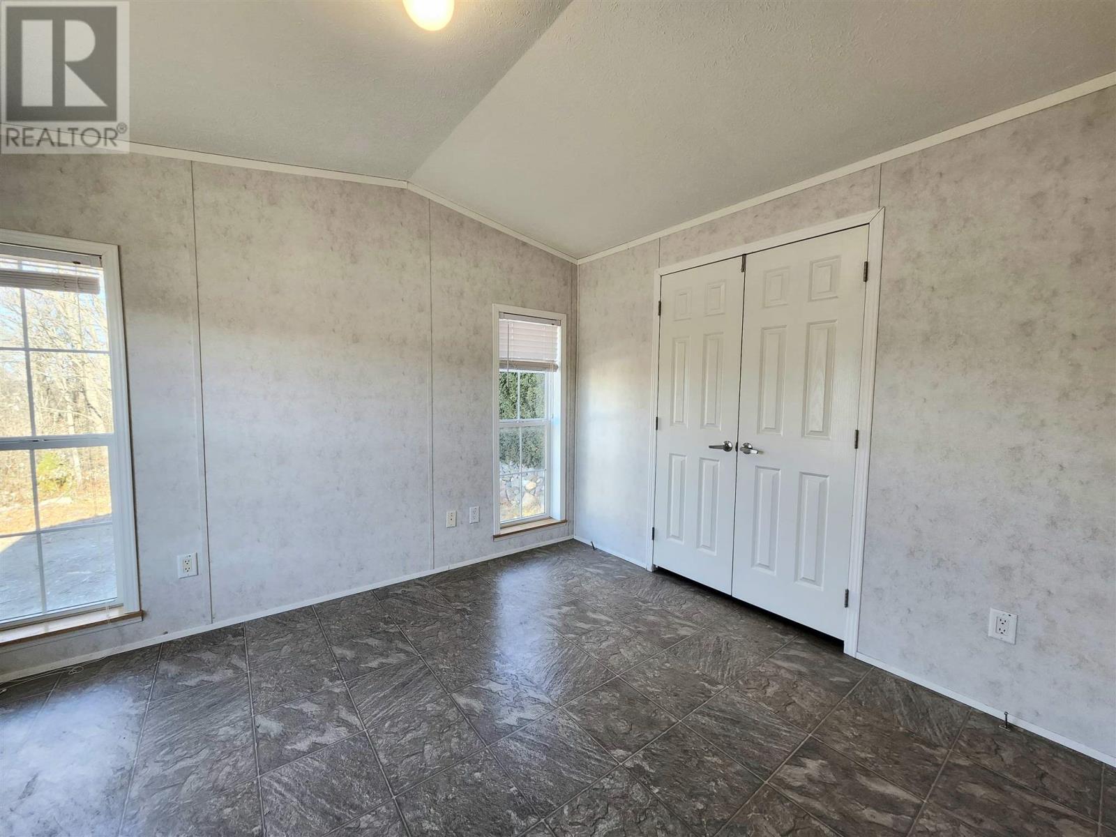 51 Westhill Rd, Elliot Lake, Ontario  P5A 1A4 - Photo 16 - SM253313