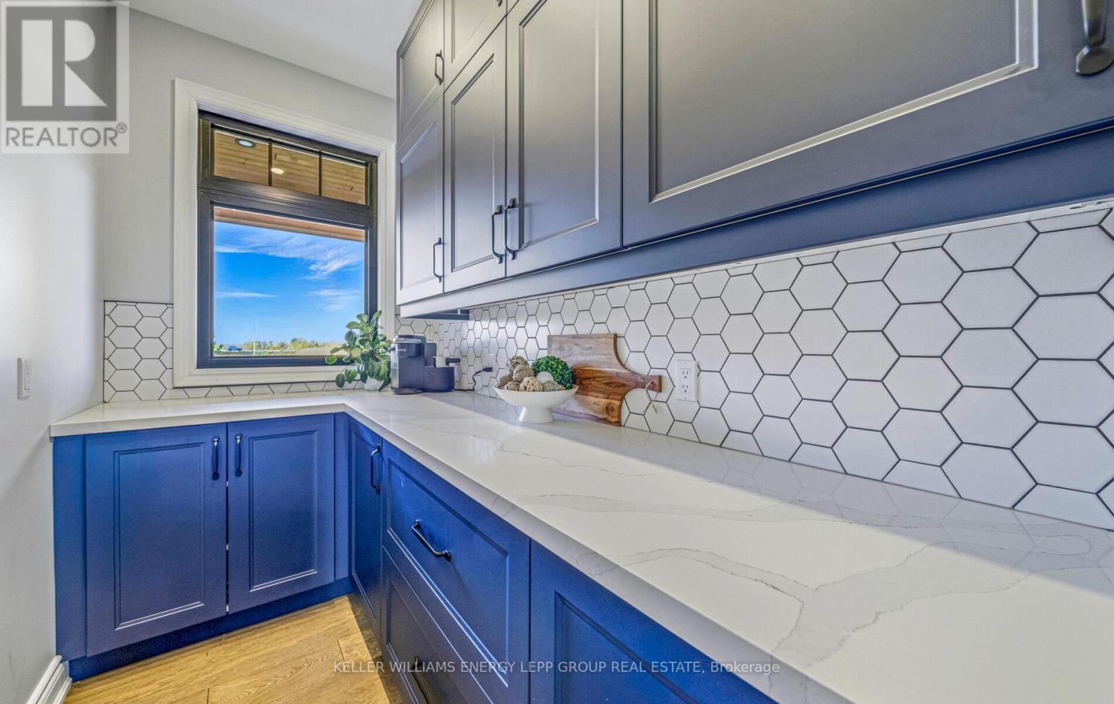 305 Glenarm Road, Kawartha Lakes, Ontario  K0M 2T0 - Photo 28 - X12577824