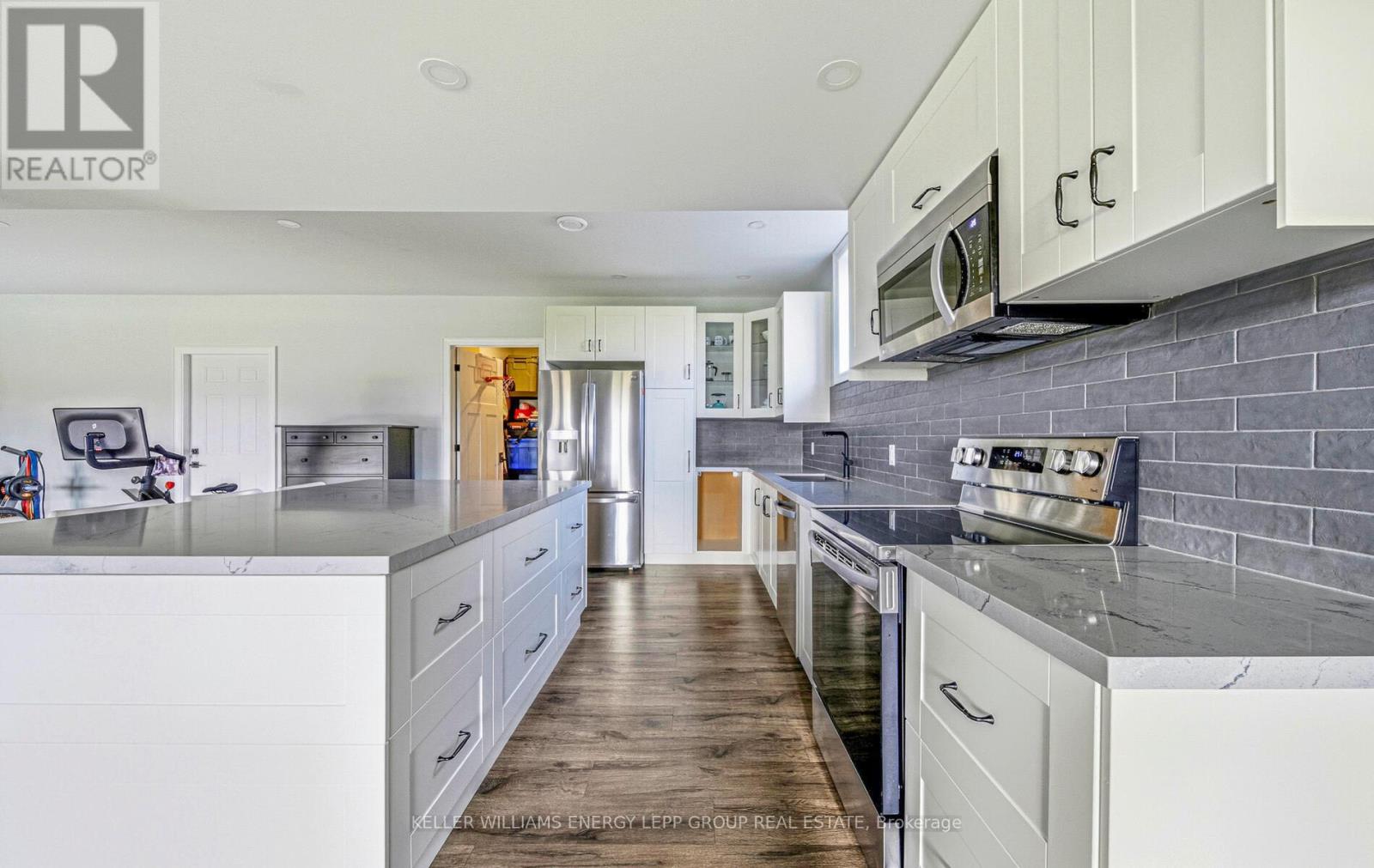 305 Glenarm Road, Kawartha Lakes, Ontario  K0M 2T0 - Photo 46 - X12577824