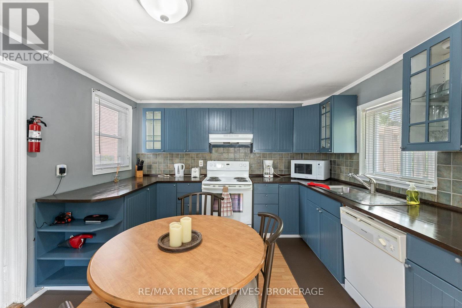 135 Nelson Street, Kingston, Ontario K7L 3W9 - Photo 11 - X12577974