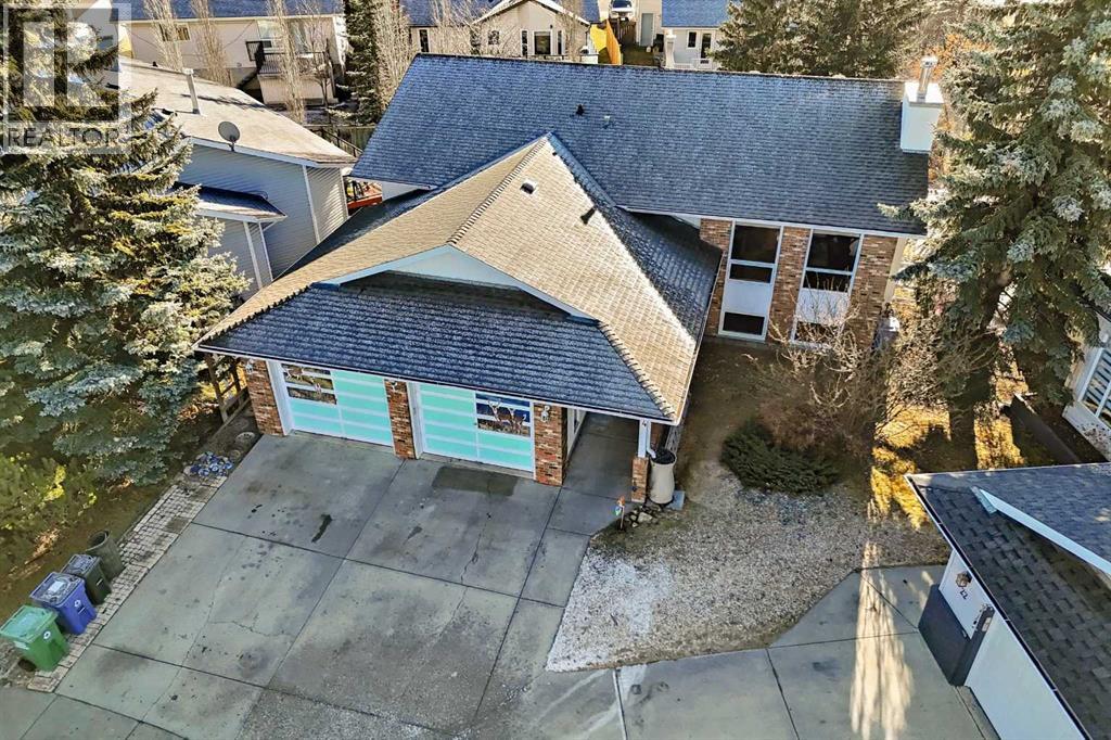 24 West Kerfoot Place, Cochrane, Alberta  T4C 1J4 - Photo 37 - A2272157