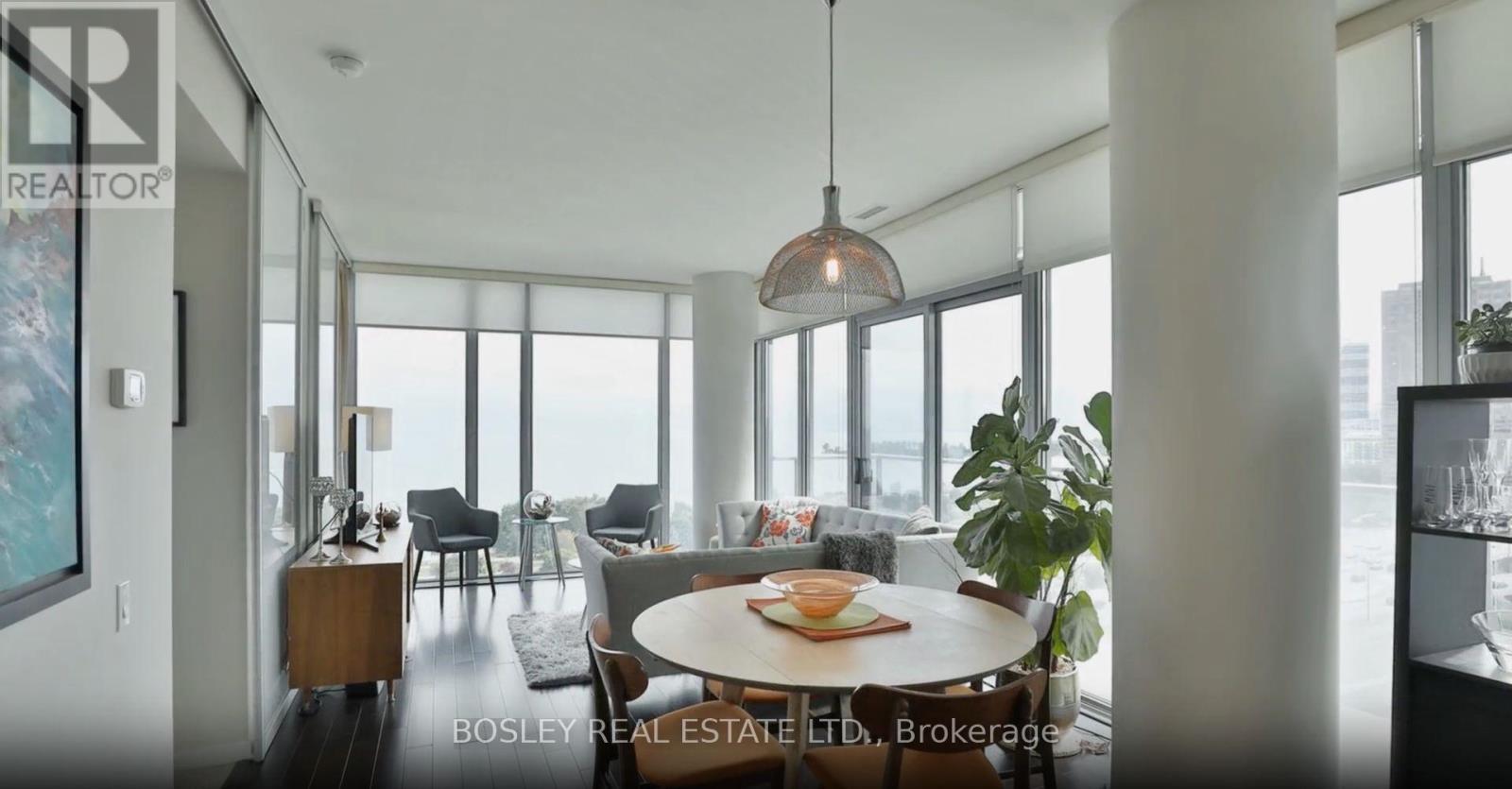 1405 - 103 The Queensway, Toronto, Ontario  M6S 5B3 - Photo 2 - W12577706