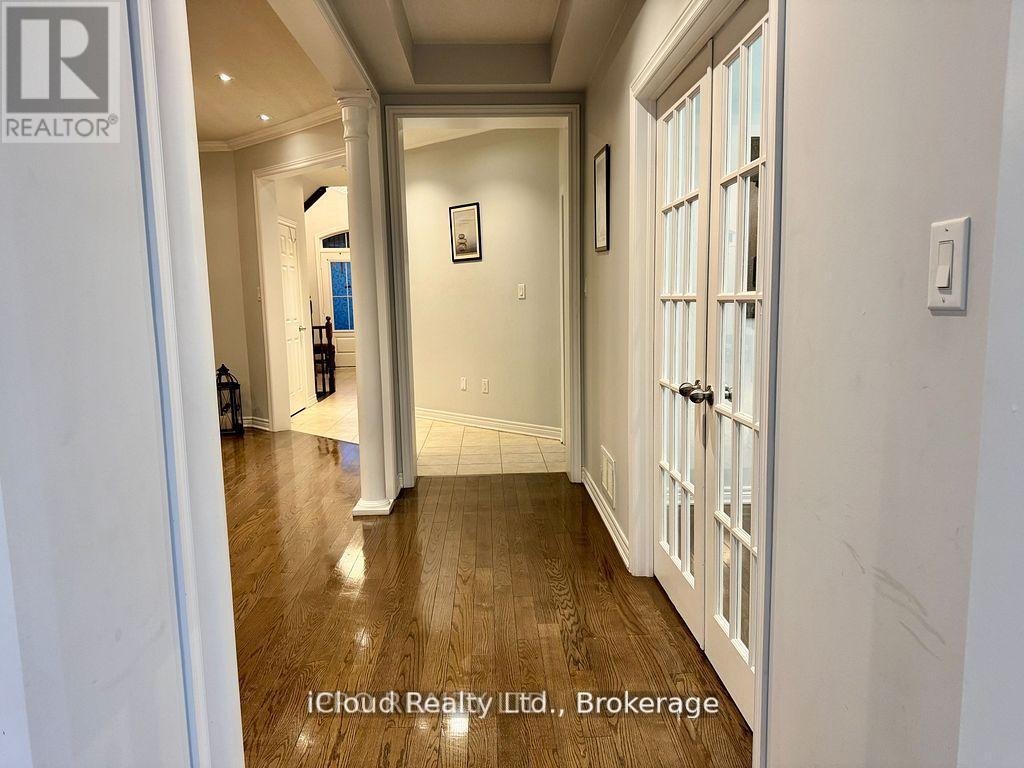 27 Tysonville Circle, Brampton, Ontario  L7A 4A6 - Photo 10 - W12577720