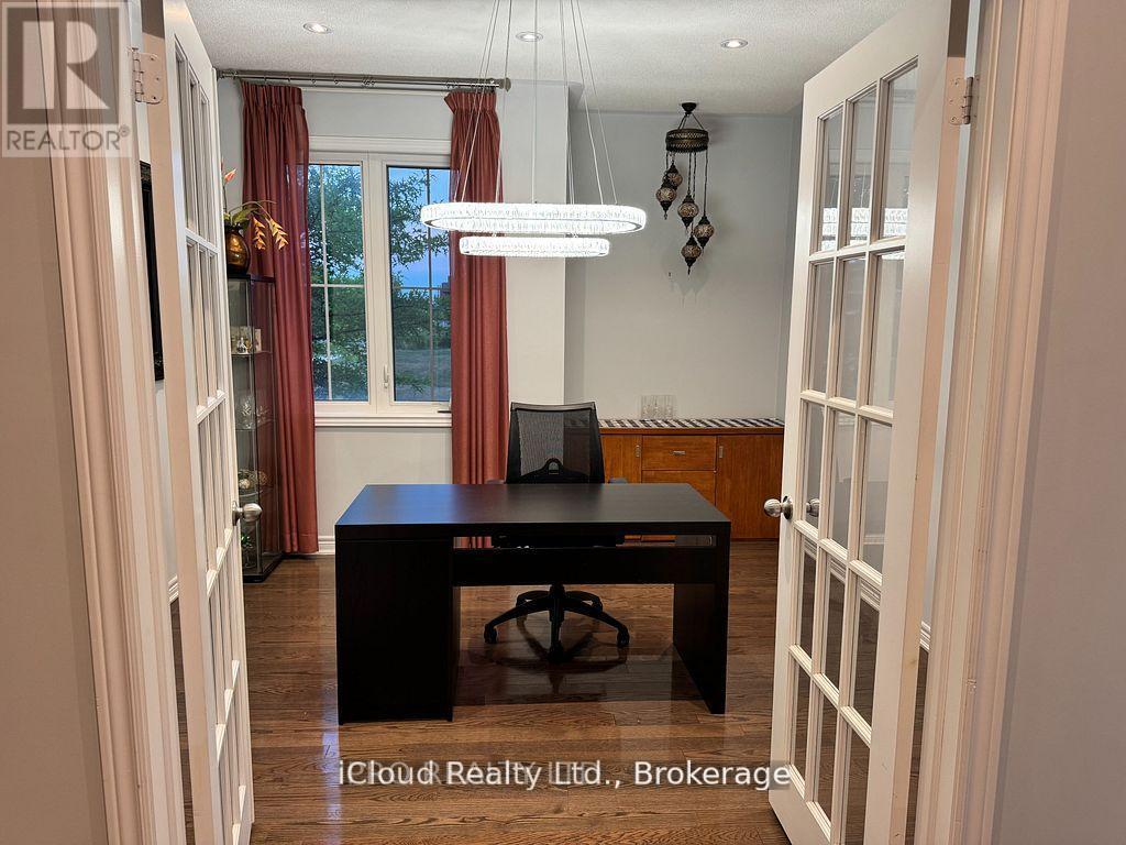 27 Tysonville Circle, Brampton, Ontario  L7A 4A6 - Photo 11 - W12577720