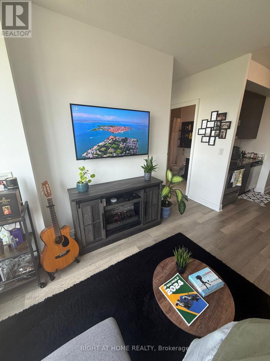 704 - 16 Brookers Lane, Toronto, Ontario  M8V 0A5 - Photo 10 - W12577774