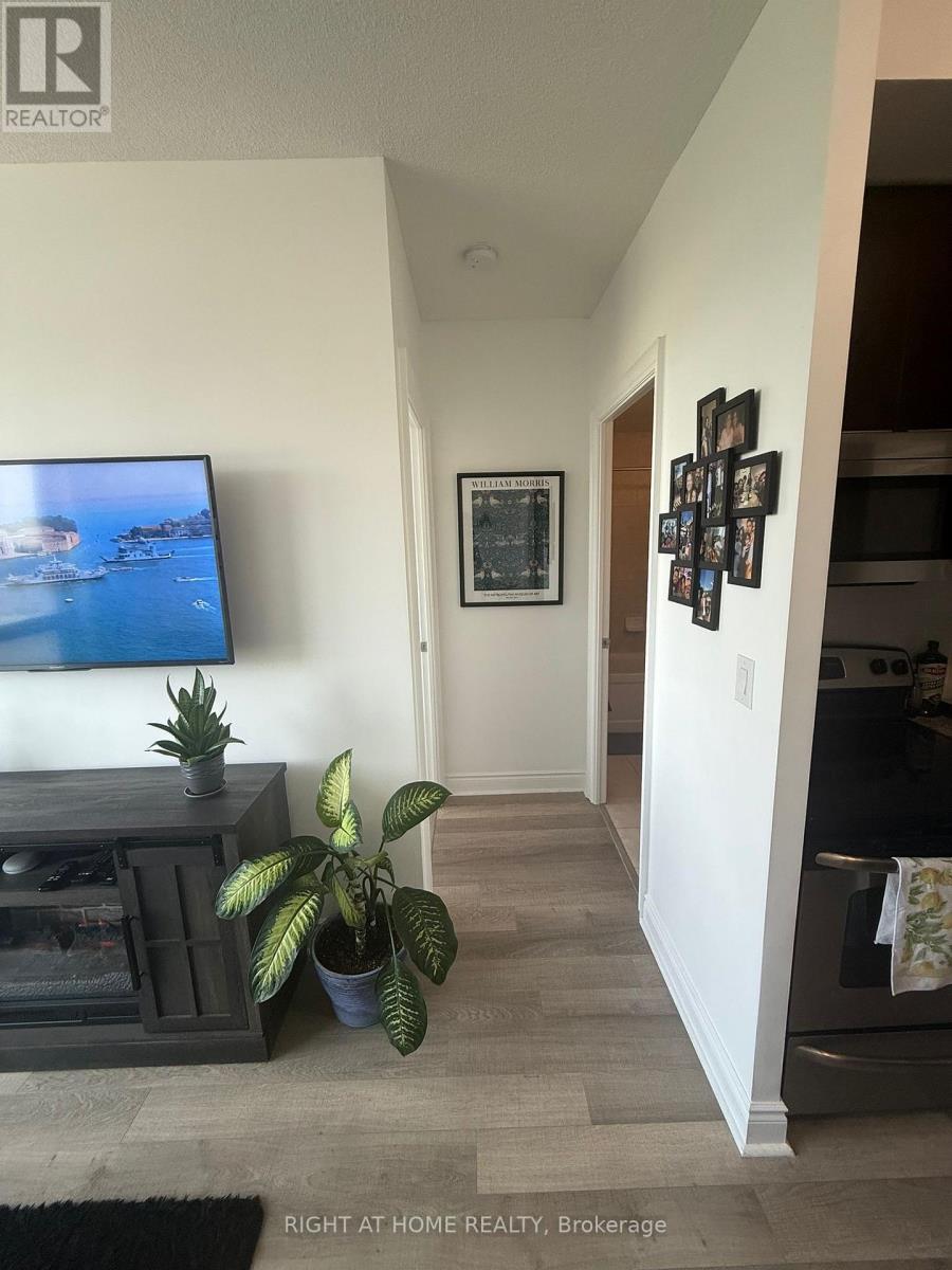 704 - 16 Brookers Lane, Toronto, Ontario  M8V 0A5 - Photo 9 - W12577774