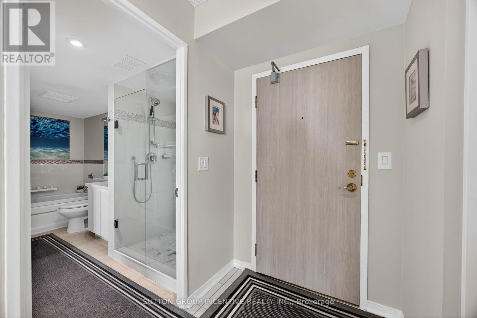 505 - 140 Dunlop Street E, Barrie, Ontario  L4M 6H9 - Photo 2 - S12385656