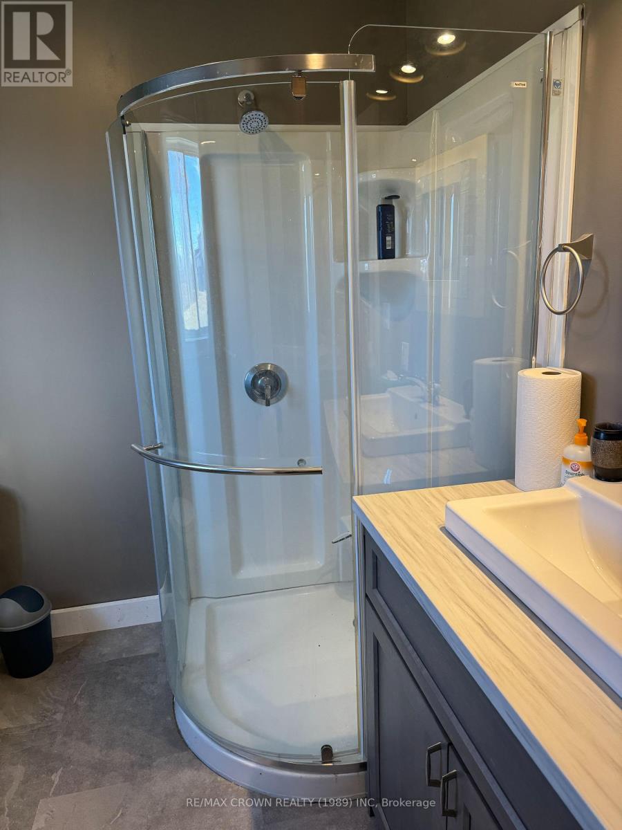 12 Fourth Street N, Smooth Rock Falls (Srf), Ontario  P0L 2B0 - Photo 11 - T12577918