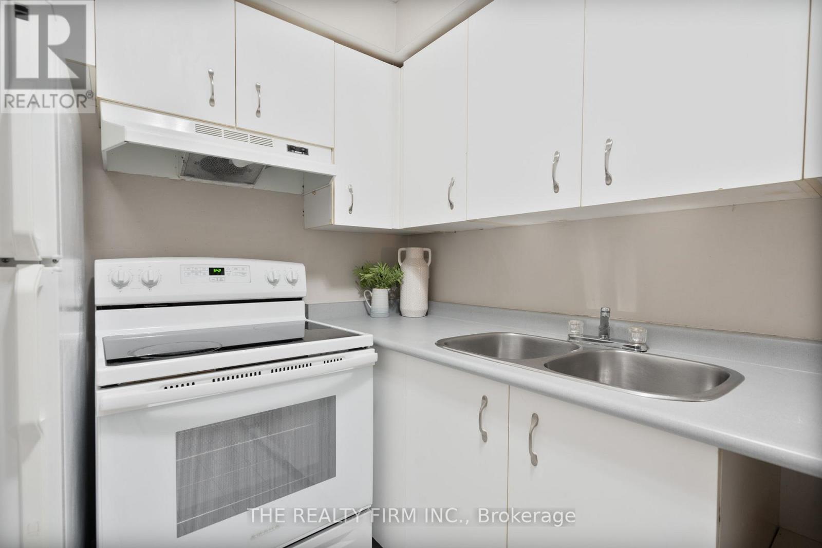 310 - 1275 Bentley Drive, London East, Ontario  N5V 4M4 - Photo 11 - X12577906