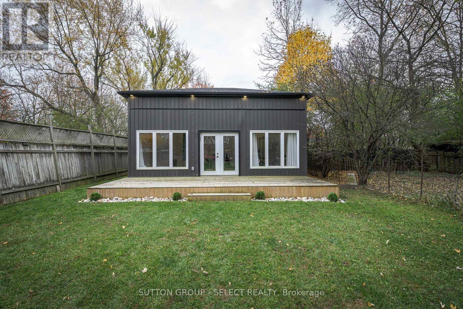 515 Emery Street E, London South, Ontario  N6C 2E9 - Photo 47 - X12577964