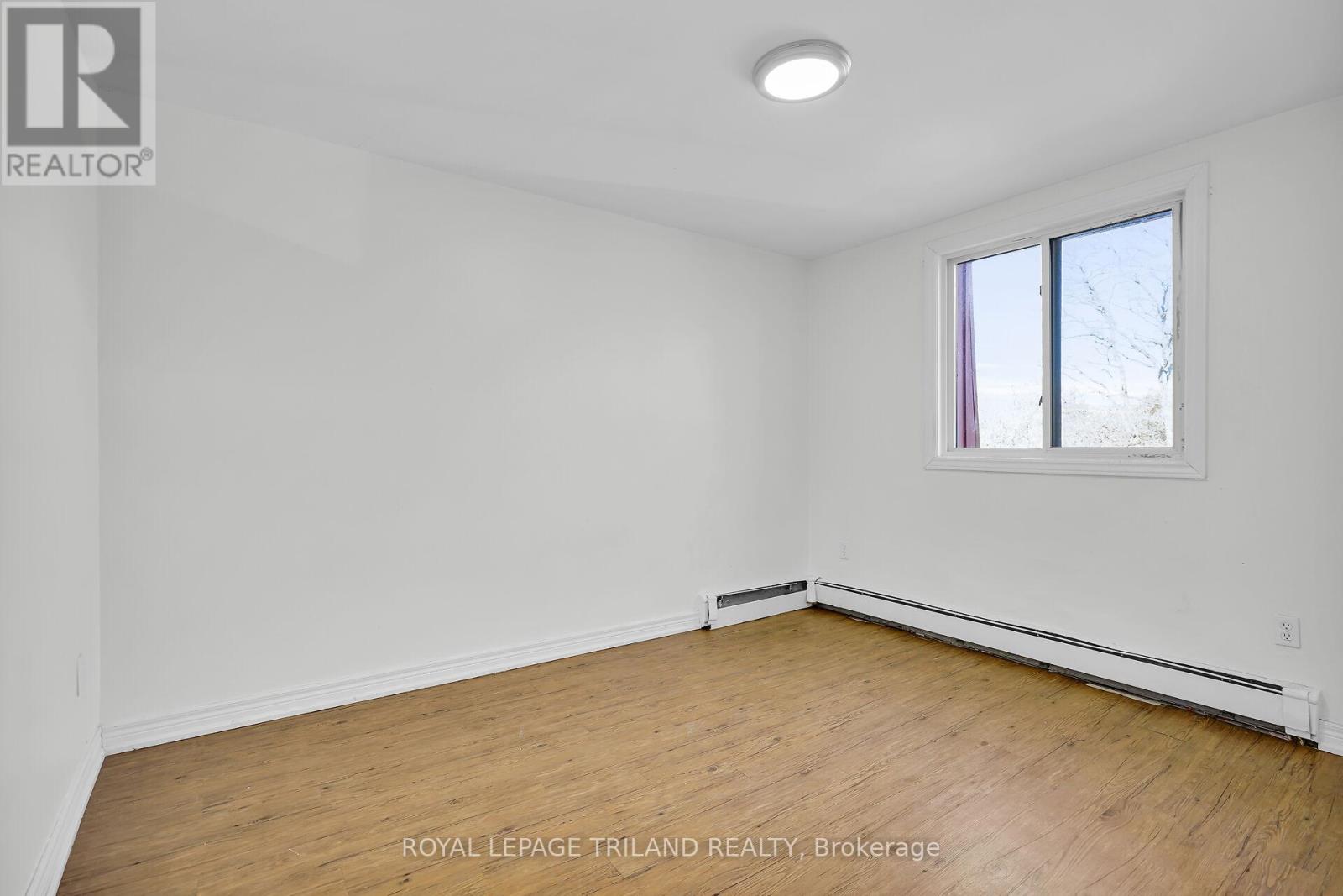 301 - 294 Saulsbury Street, Strathroy-Caradoc, Ontario  N7G 2B2 - Photo 12 - X12578044