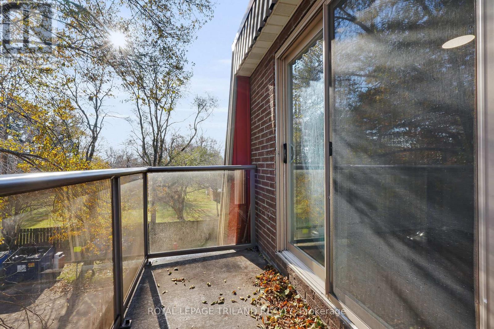 301 - 294 Saulsbury Street, Strathroy-Caradoc, Ontario  N7G 2B2 - Photo 18 - X12578044