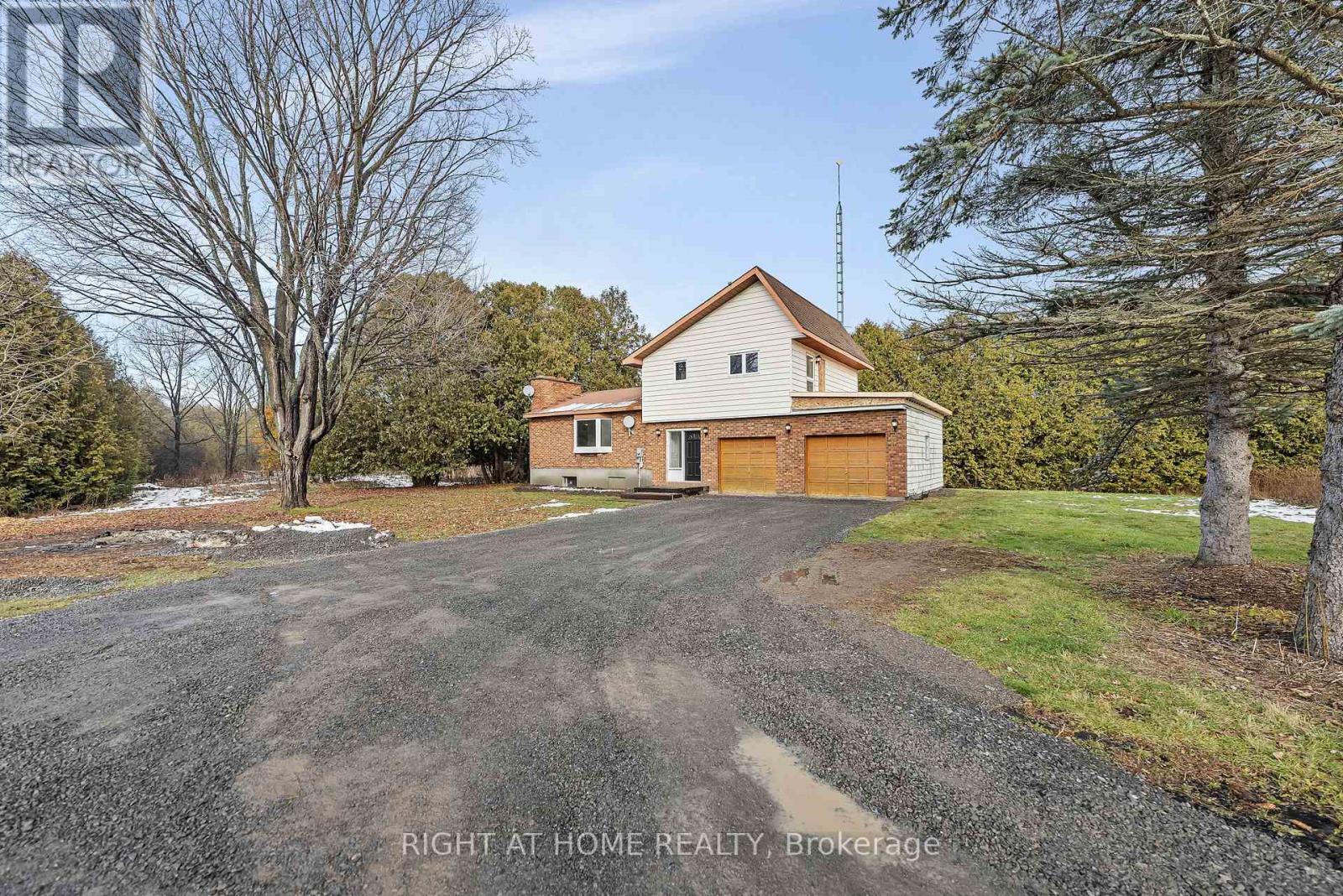 1864 Manotick Station Road, Ottawa, Ontario  K4P 1K5 - Photo 2 - X12577938