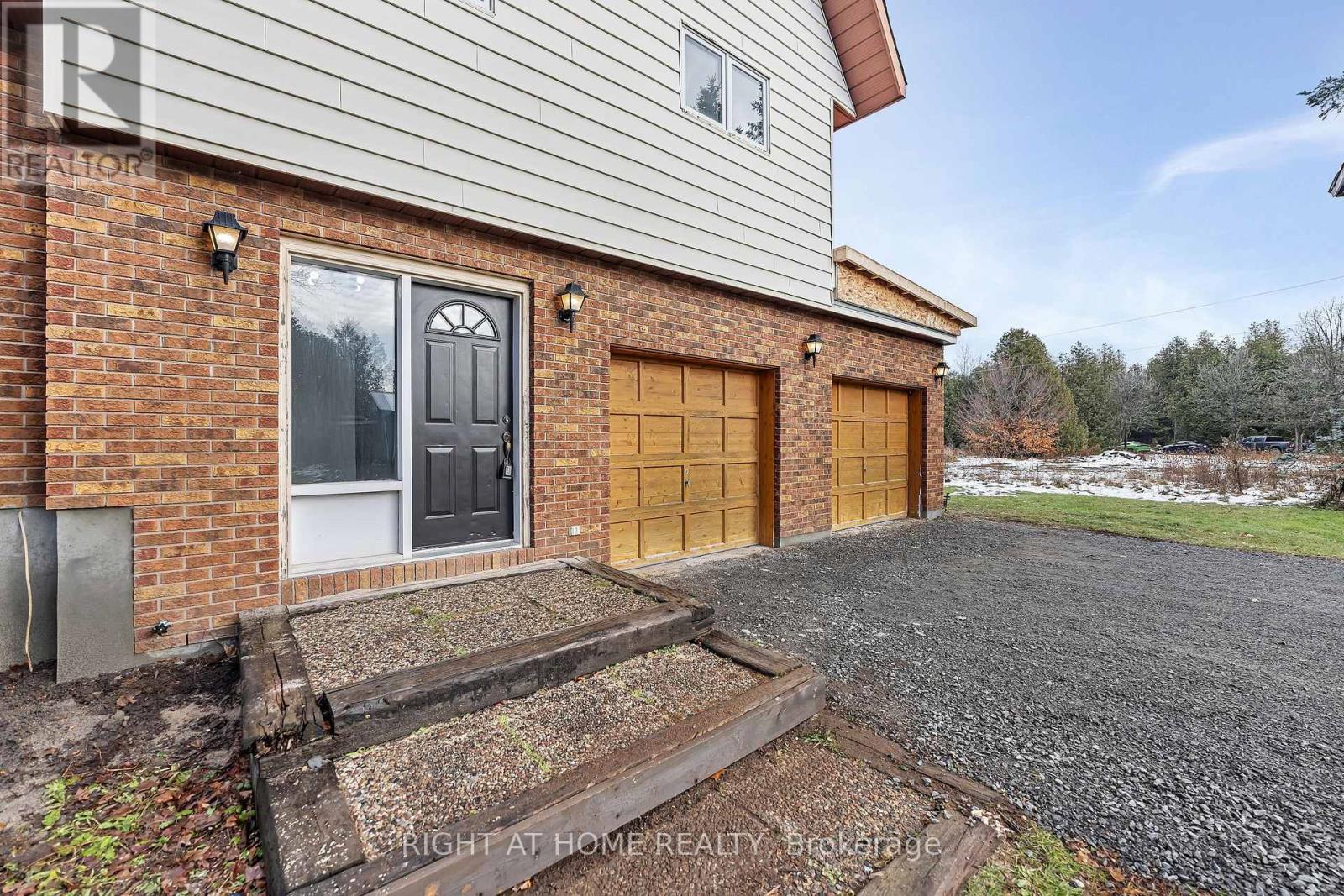 1864 Manotick Station Road, Ottawa, Ontario  K4P 1K5 - Photo 4 - X12577938