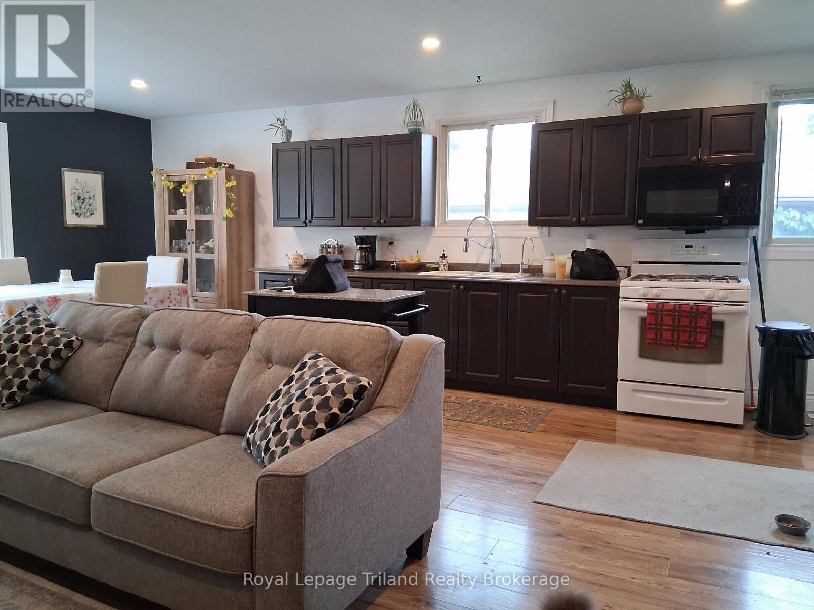 92 Keats Drive, Woodstock, Ontario N4S 8B8 - Photo 8 - X12577820